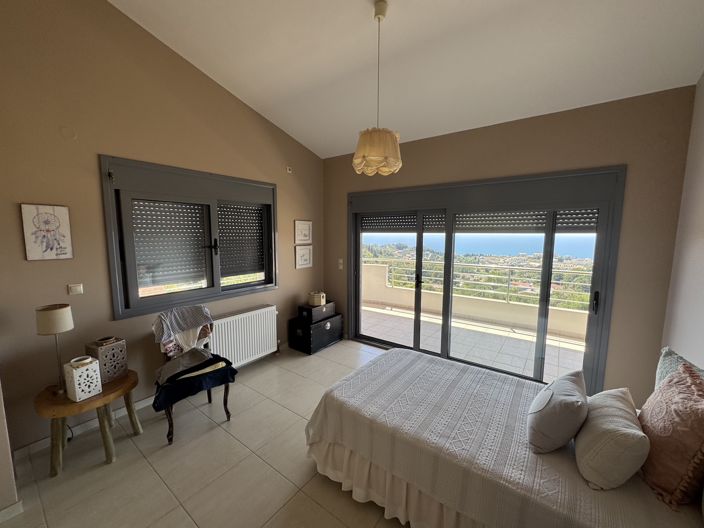 Image No.9-3 Bed Villa for sale