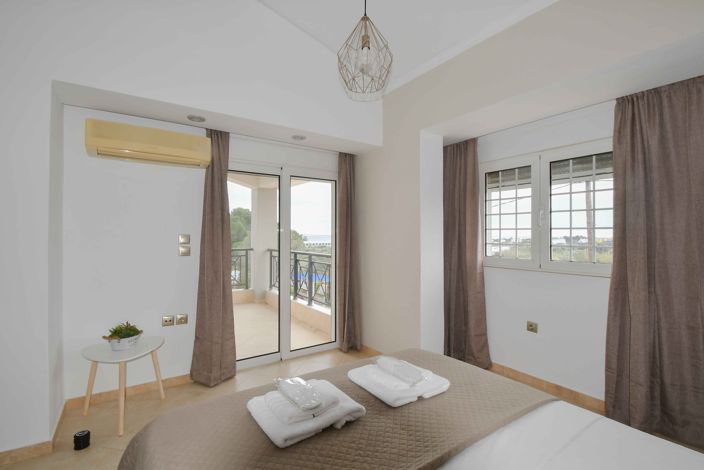Image No.19-6 Bed Villa for sale