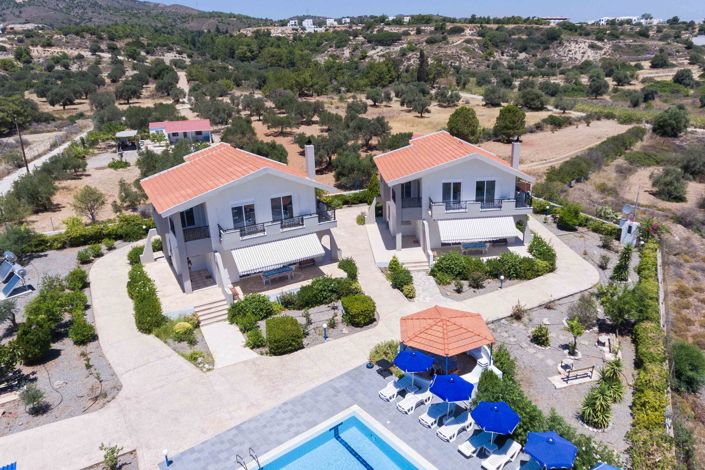 Image No.2-6 Bed Villa for sale