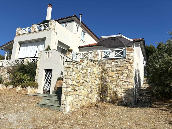 Image No.2-3 Bed Villa for sale