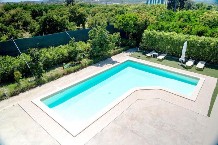 Image No.2-4 Bed Villa for sale