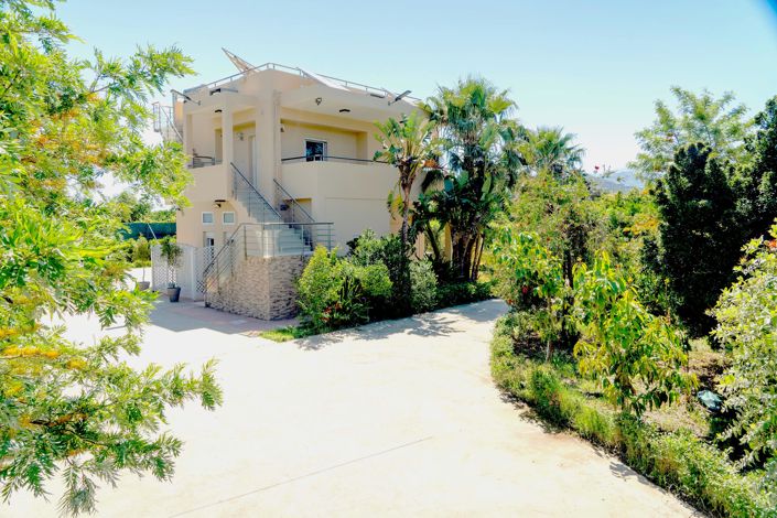 Image No.3-4 Bed Villa for sale