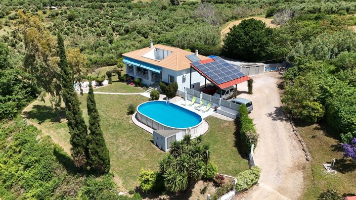 Image No.4-Villa de 5 chambres à vendre à Péloponnèse
