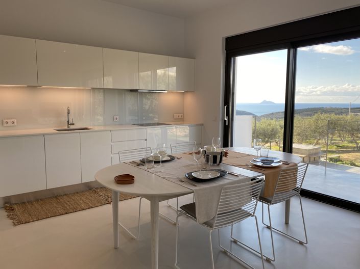 Image No.6-2 Bed Villa for sale