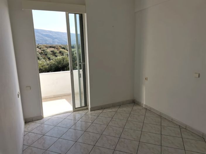 Image No.19-2 Bed House for sale
