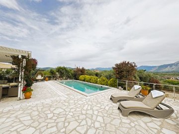 elxis20at20home20in20greeceparga-countryside-