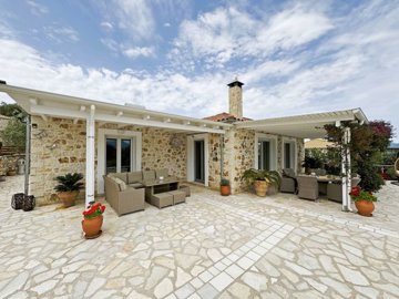 elxis20at20home20in20greeceparga-countryside-
