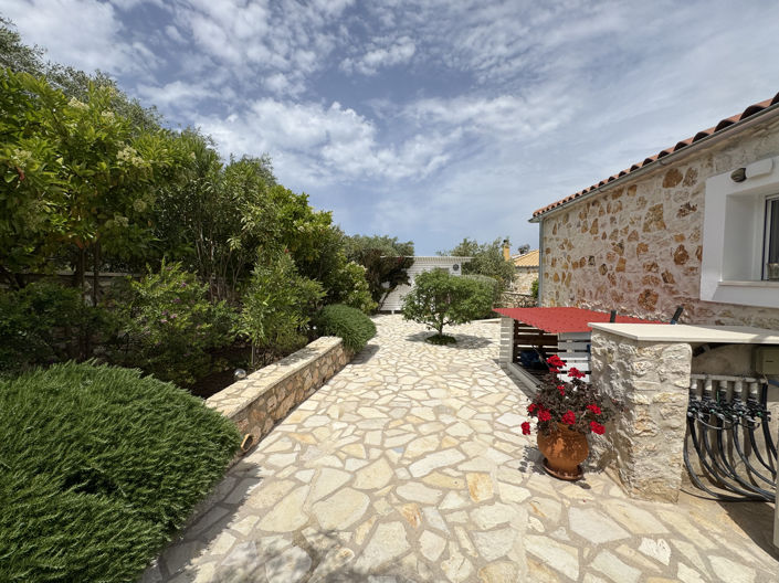 Image No.25-3 Bed Villa for sale