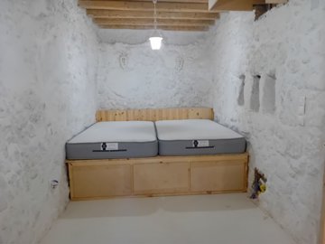 elxis20at20home20in20greecelithos-nisyros4d
