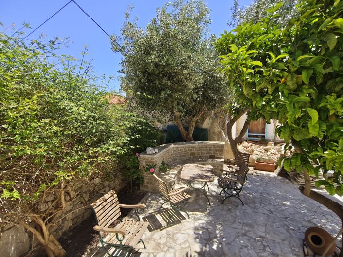 Image No.4-4 Bed Village House for sale
