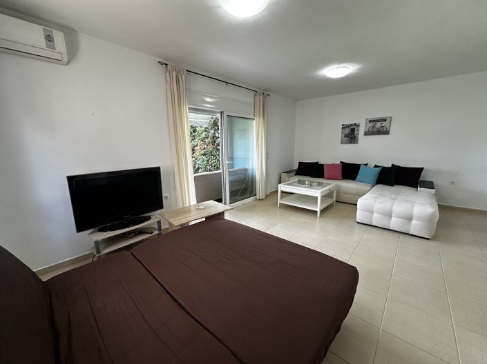 Image No.12-3 Bed Townhouse for sale