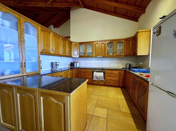 Image No.10-3 Bed Villa for sale