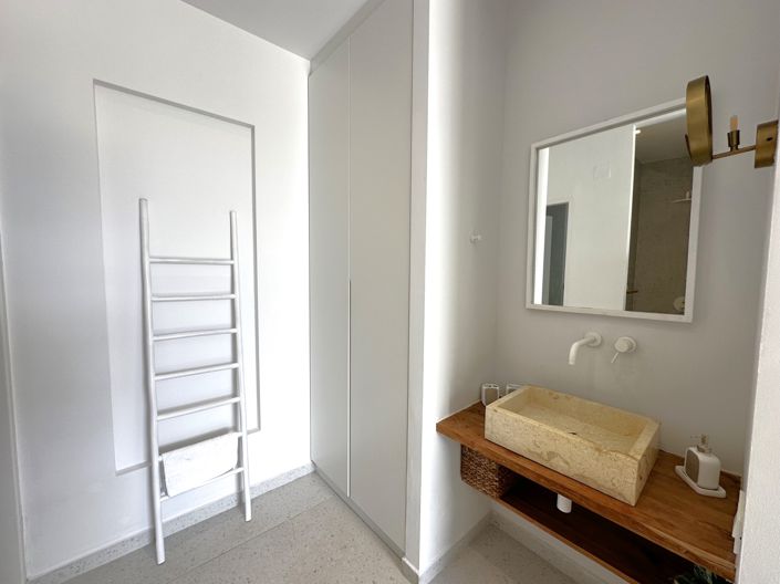 Image No.14-1 Bed Studio for sale
