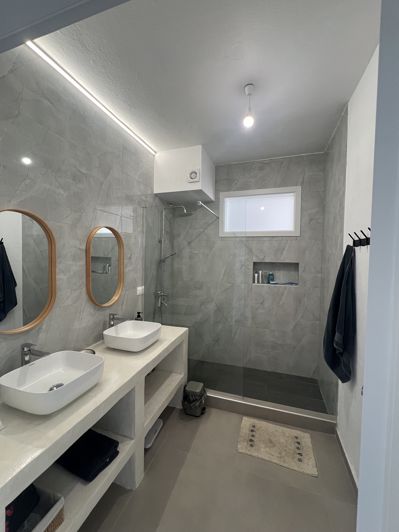 Image No.16-5 Bed House for sale