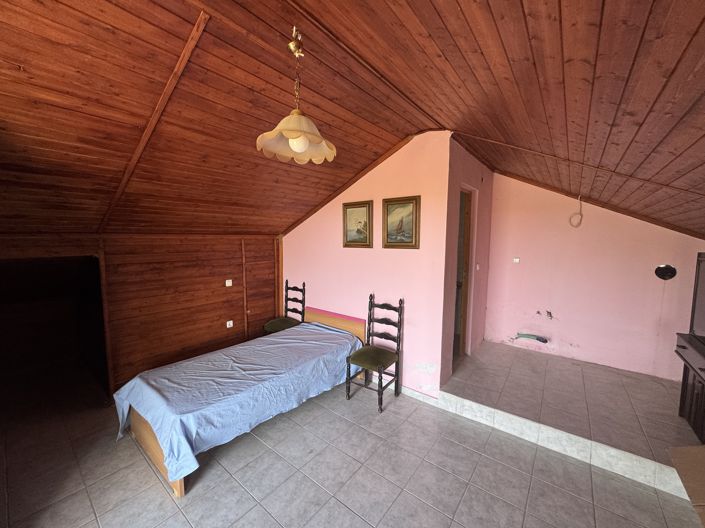 Image No.23-5 Bed House for sale