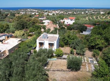 elxis20at20home20in20greecevilla-pigifeatured