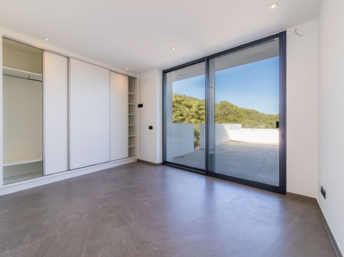 Image No.16-3 Bed Villa for sale