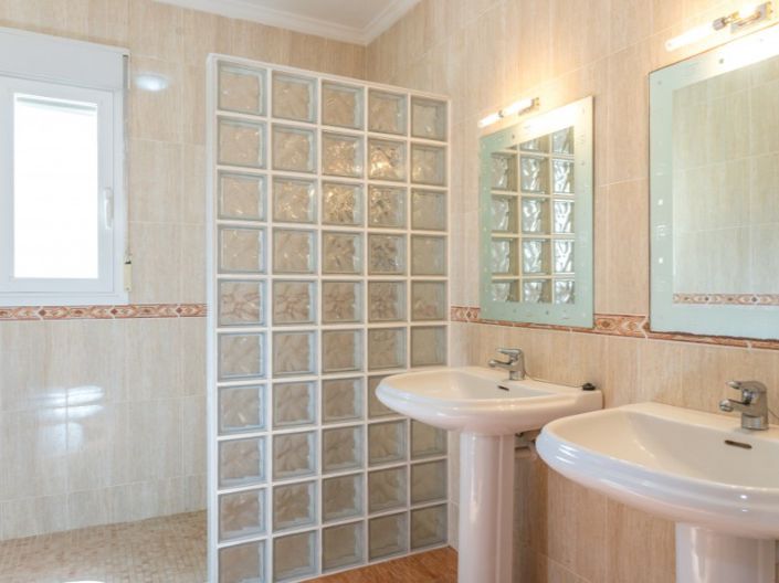 Image No.15-3 Bed Villa for sale