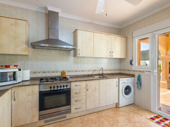 Image No.9-3 Bed Villa for sale