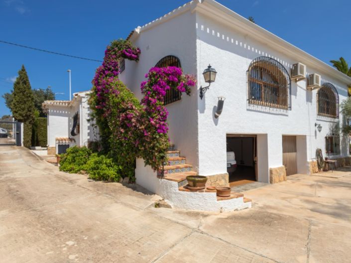 Image No.49-6 Bed Villa for sale