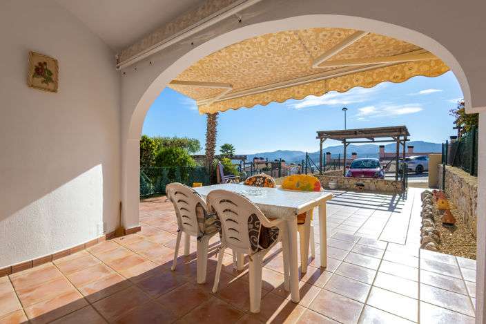 Image No.1-3 Bed Townhouse for sale