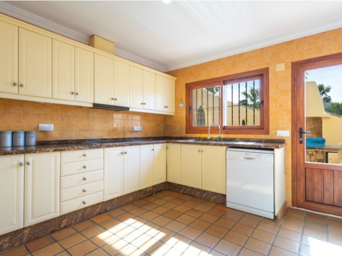 Image No.10-5 Bed Villa for sale