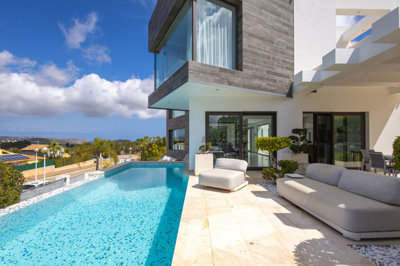 propertyattachment1emaotz1qr20250407091551