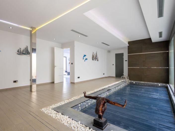 Image No.60-5 Bed Villa for sale