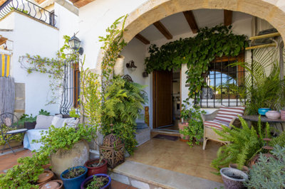 propertyattachment16ut3izdfg20250411110007