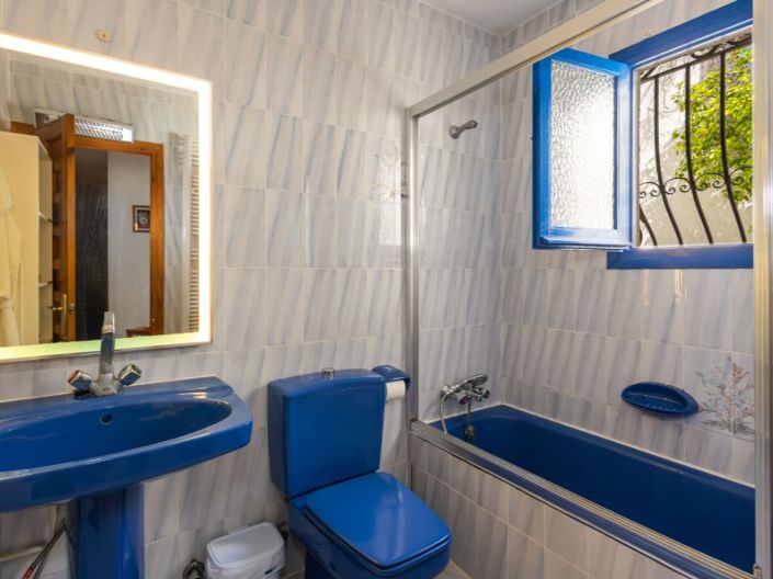 Image No.28-4 Bed Villa for sale