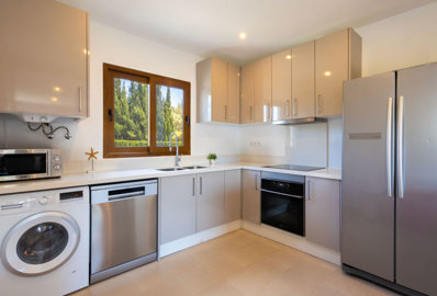 propertyattachment1c2m2qw2yd20250422104623
