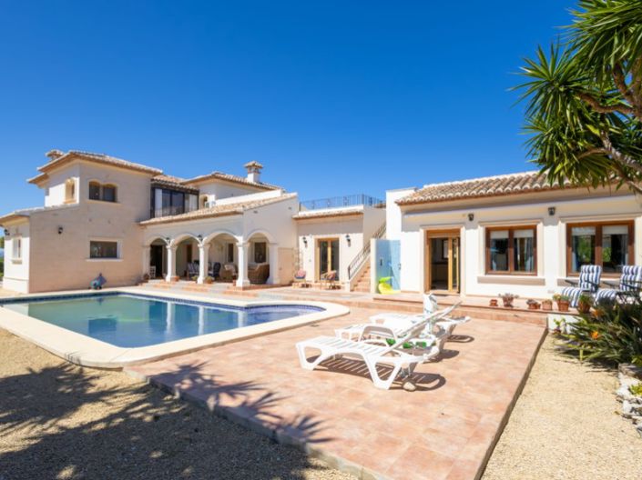 Image No.1-5 Bed Villa for sale