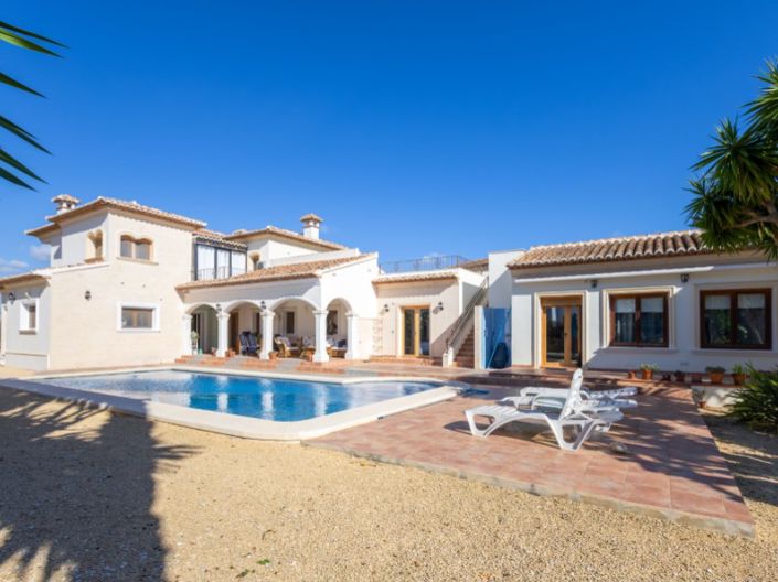 Image No.1-5 Bed Villa for sale