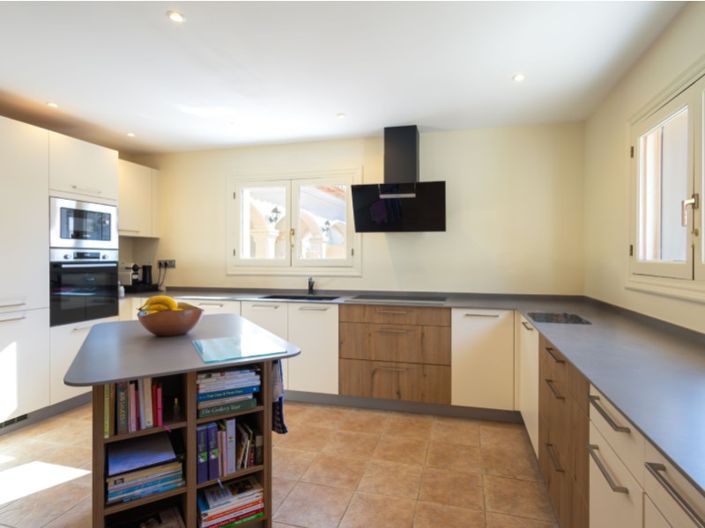 Image No.12-5 Bed Villa for sale