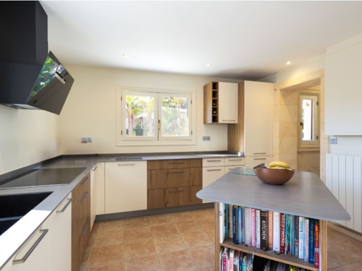 Image No.14-5 Bed Villa for sale