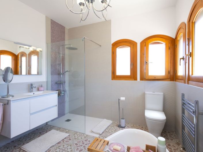 Image No.29-5 Bed Villa for sale