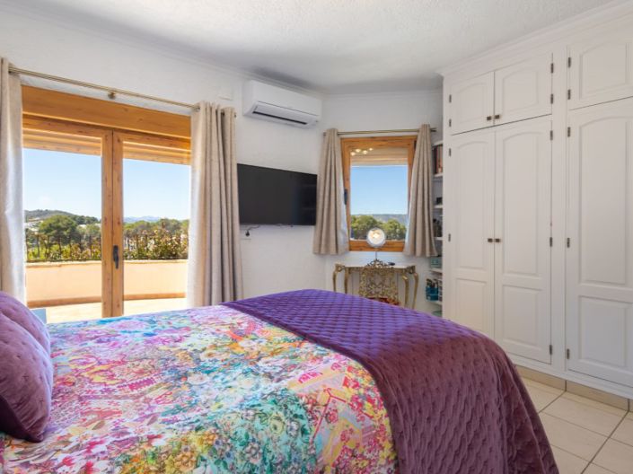 Image No.36-5 Bed Villa for sale