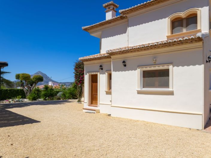 Image No.43-5 Bed Villa for sale