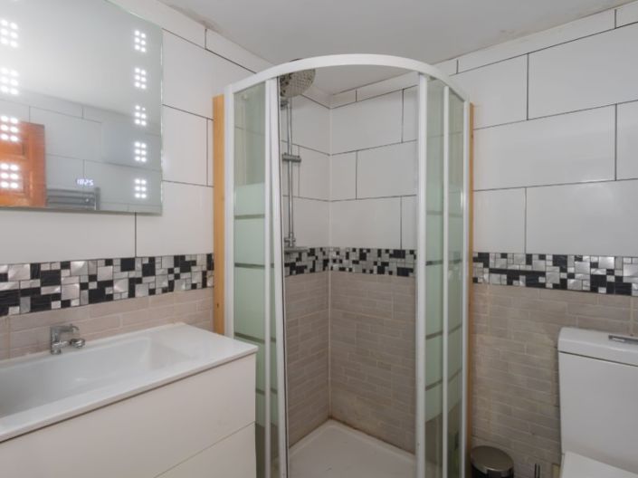 Image No.26-6 Bed Villa for sale