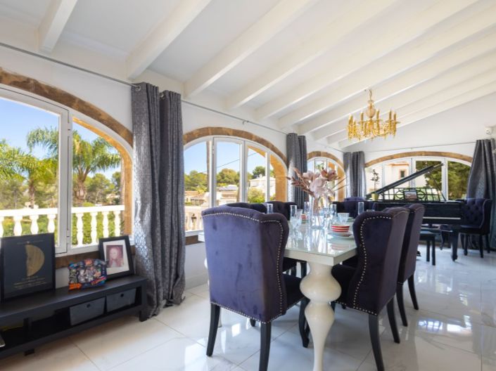 Image No.7-6 Bed Villa for sale