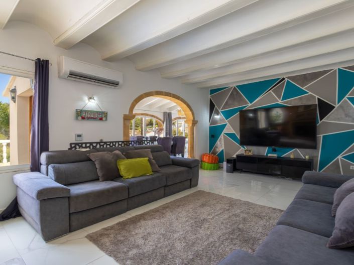 Image No.10-6 Bed Villa for sale