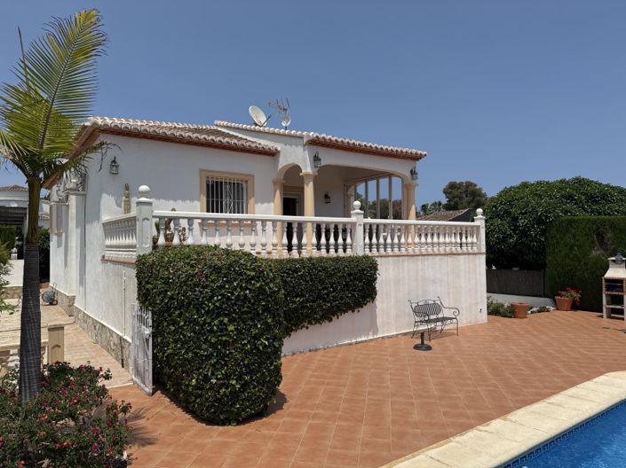 Image No.1-3 Bed Villa for sale