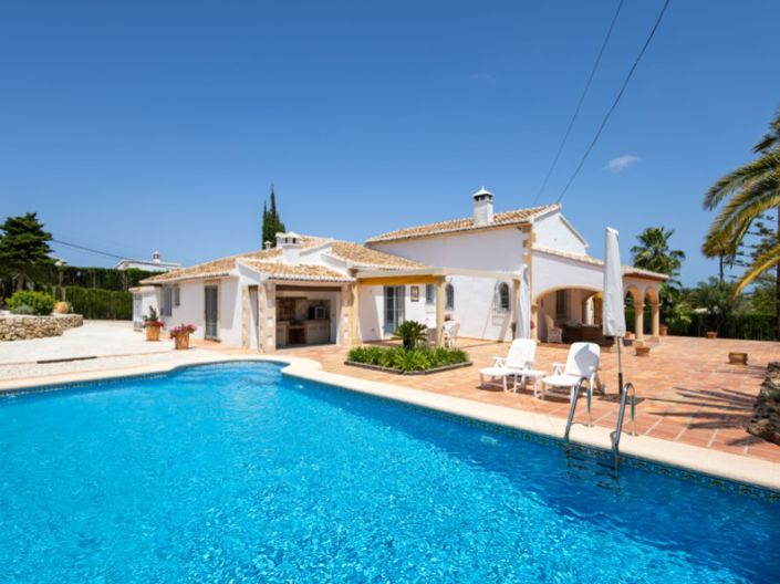 Image No.1-3 Bed Villa for sale