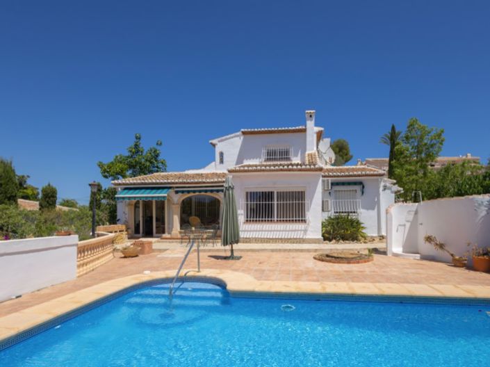 Image No.1-3 Bed Villa for sale