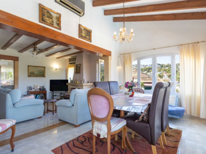 Image No.3-4 Bed Villa for sale