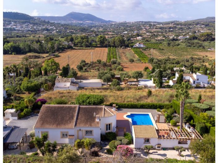 Image No.1-3 Bed Villa for sale