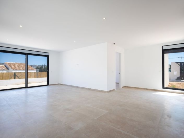 Image No.6-4 Bed Villa for sale