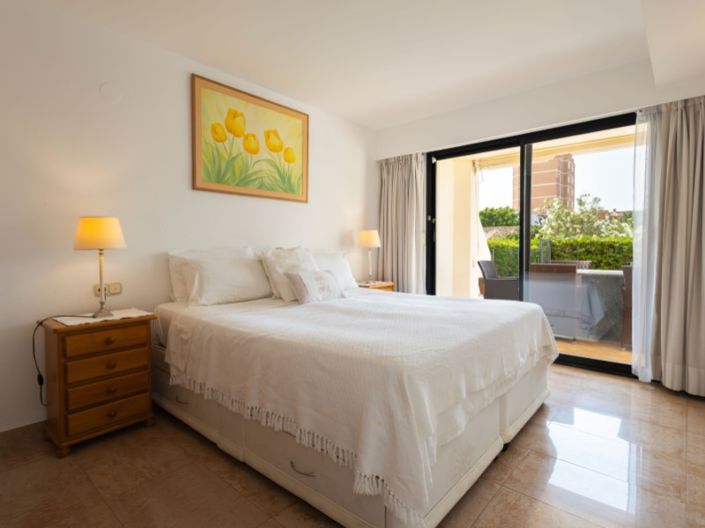 Image No.21-2 Bed Apartment for sale