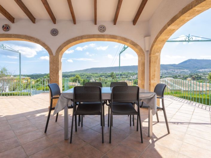Image No.1-4 Bed Villa for sale