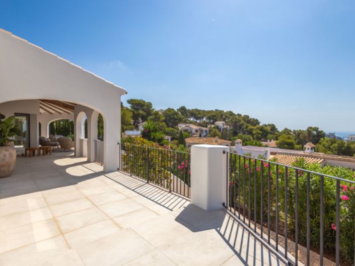 Image No.57-5 Bed Villa for sale